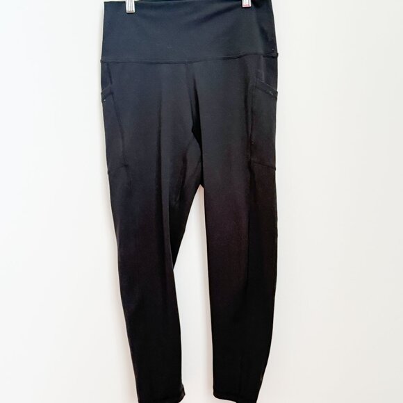 AMAZON ColourfulKoala - 7/8 Legging with Pocket - Black - L - Picture 2 of 6